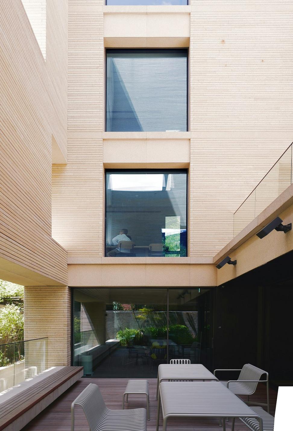 Riverside Residence exterior